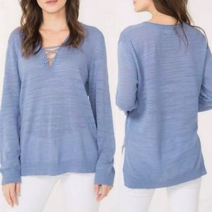 FEEL THE PIECE BY TERRE JACOBS LACE-UP BLUE SWEATER SZ M/L